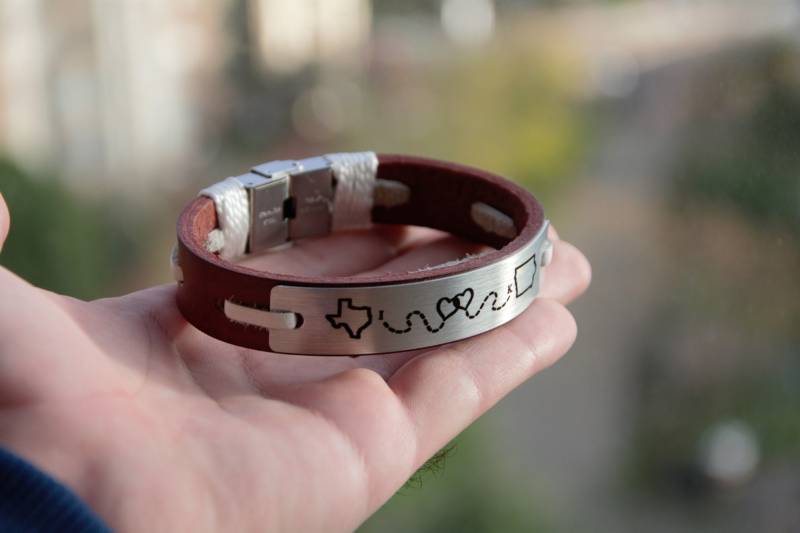 Benutzerdefinierte Zustand Armband, Fernbeziehung Geschenk, Initialen Liebe, Geschenk Für Freund, Personalisiertes Einzigartiges Design Liebe von PukkaMen