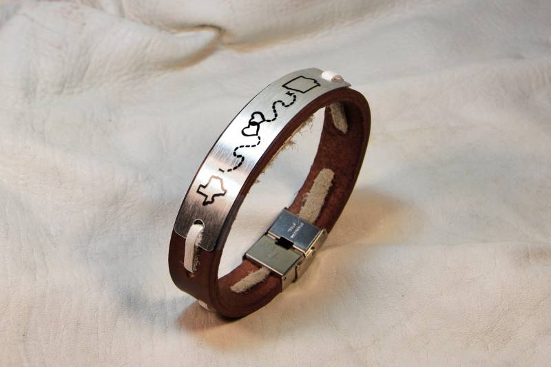 Fernbeziehung Armband Immer Erinnern, Zustand Land Armband, Herren Manschette Frauen Leder Benutzerdefinierte Geschenk Nie Vergessen von PukkaMen