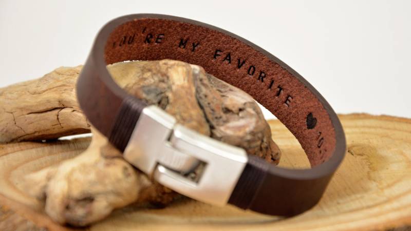 Geschenk Für Ihn, Sohn Zitat Versteckte Nachricht Armband Ehemann Weihnachtsgeschenk Cyber-Verkauf Ihn, Personalisiertes Leder Graviert von PukkaMen