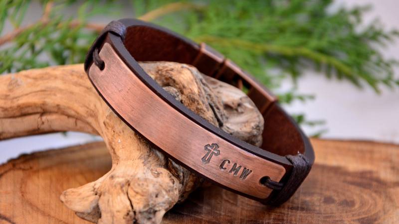 Koordinaten Armband Männer Leder Für Ihn Benutzerdefinierte Kupfer Besonderes Geschenk Graviertes Armband, Gps, Nord-Süd-Ost-West-Meridiane von PukkaMen