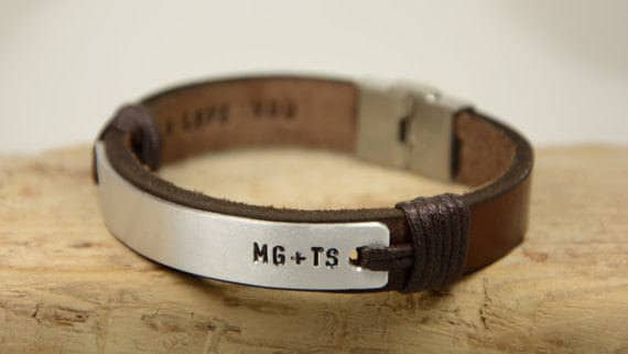 Personalisiertes Lederarmband Für Männer Personalisierte Nachricht, Individuelle Initialen von PukkaMen