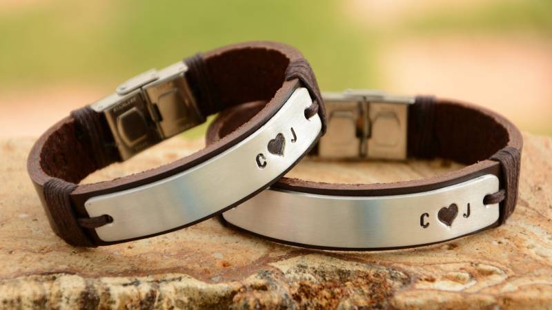Vatertagsgeschenk Für Ihn Herrenarmband Leder Personalisierte Benutzerdefinierte Ehemann Freund Versteckte Nachricht Papa Einzigartiges Geschenk von PukkaMen