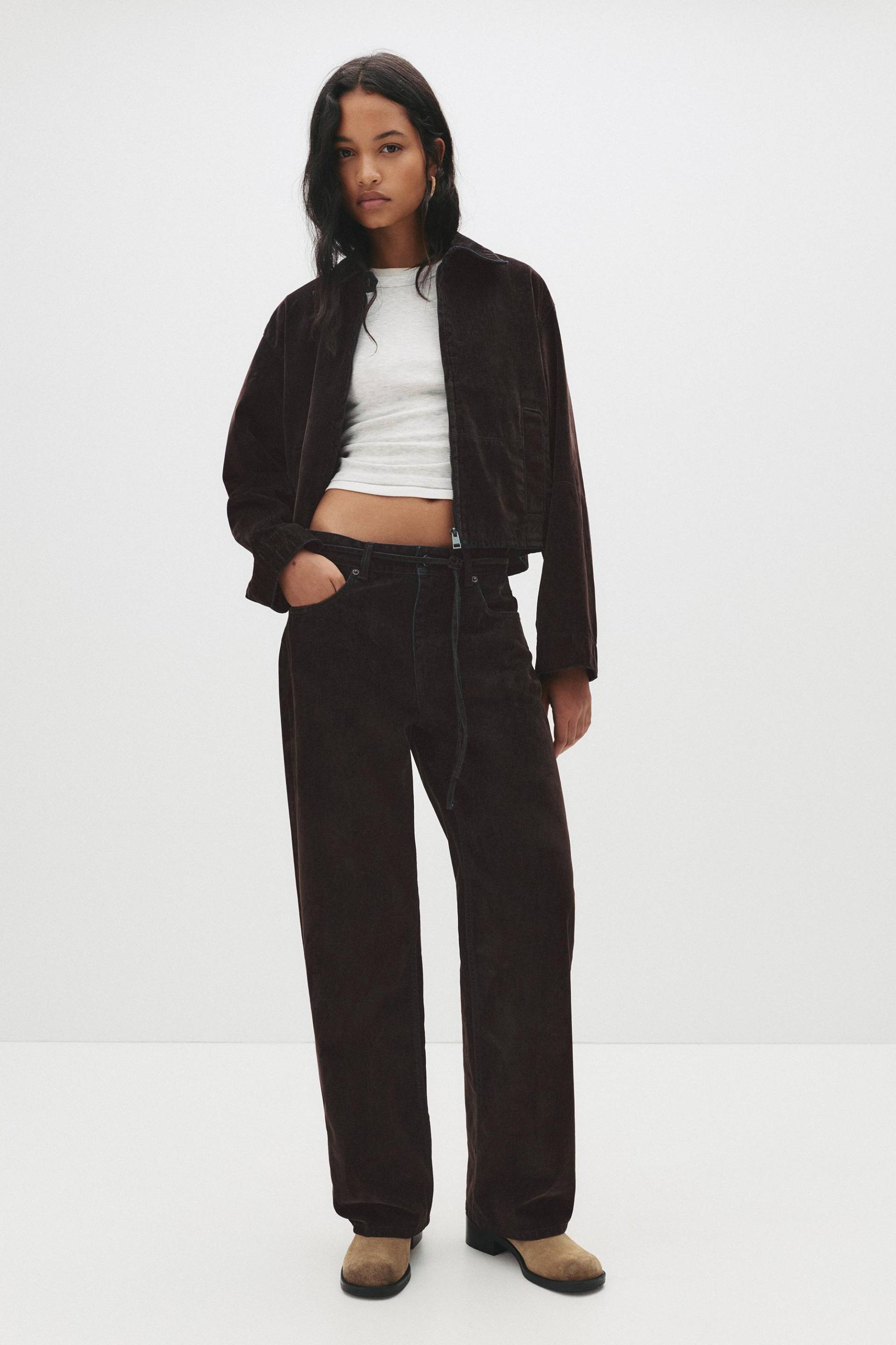 Baggy-Jeans Mit Samt-Effekt von Pull&Bear