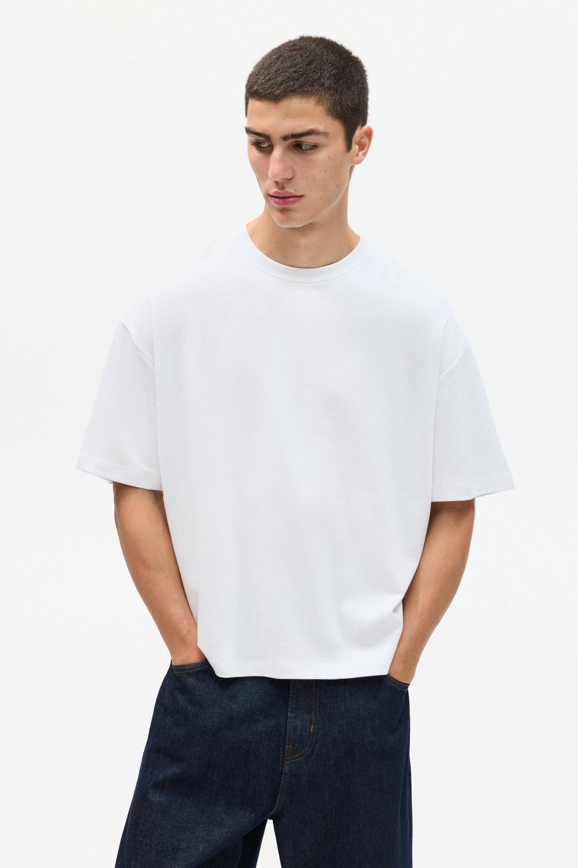 Boxy-T-Shirt von Pull&Bear