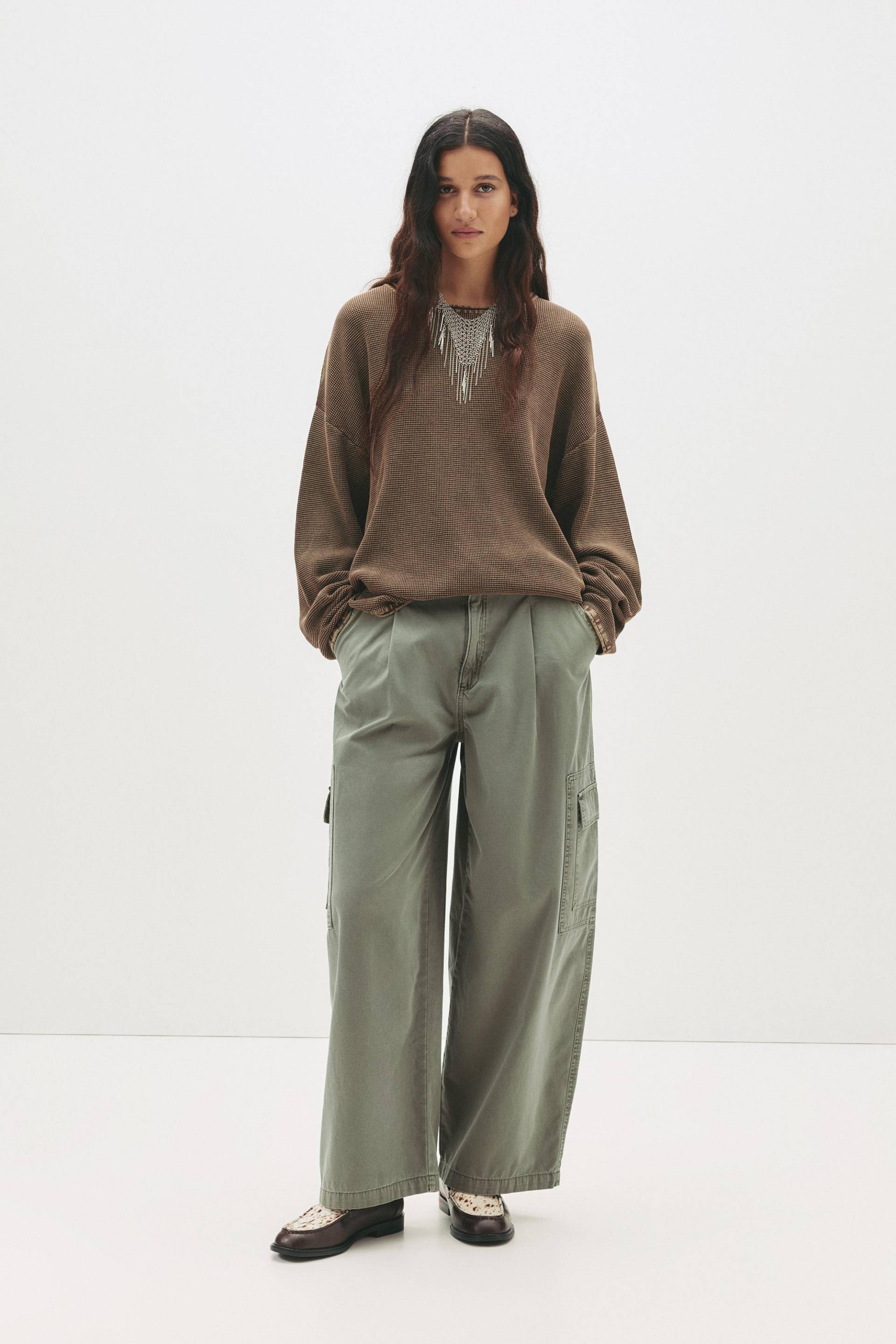 Cargo-Hose Mit Puffärmeln von Pull&Bear