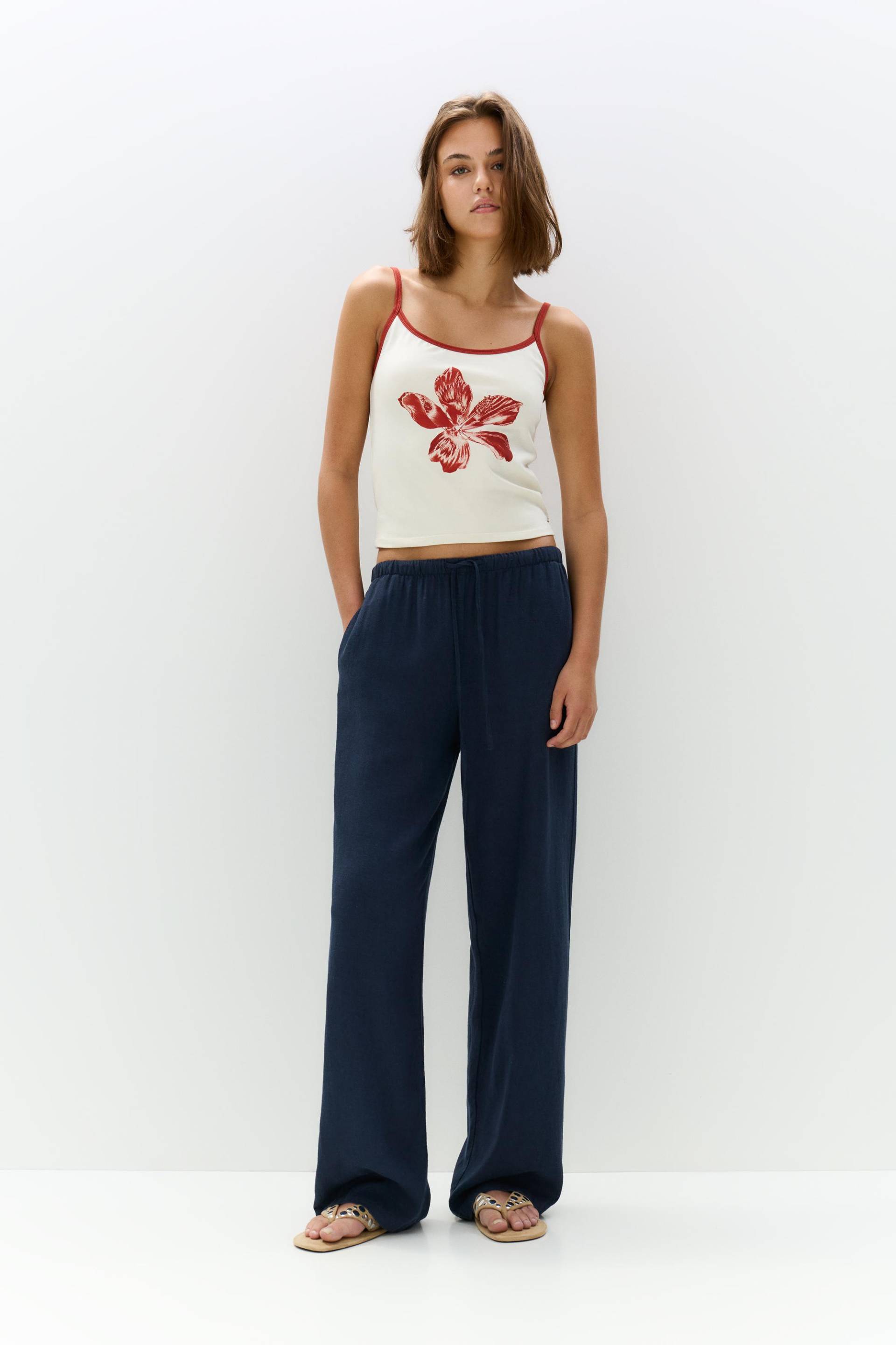 Fließende Hose Mit Leinen von Pull&Bear