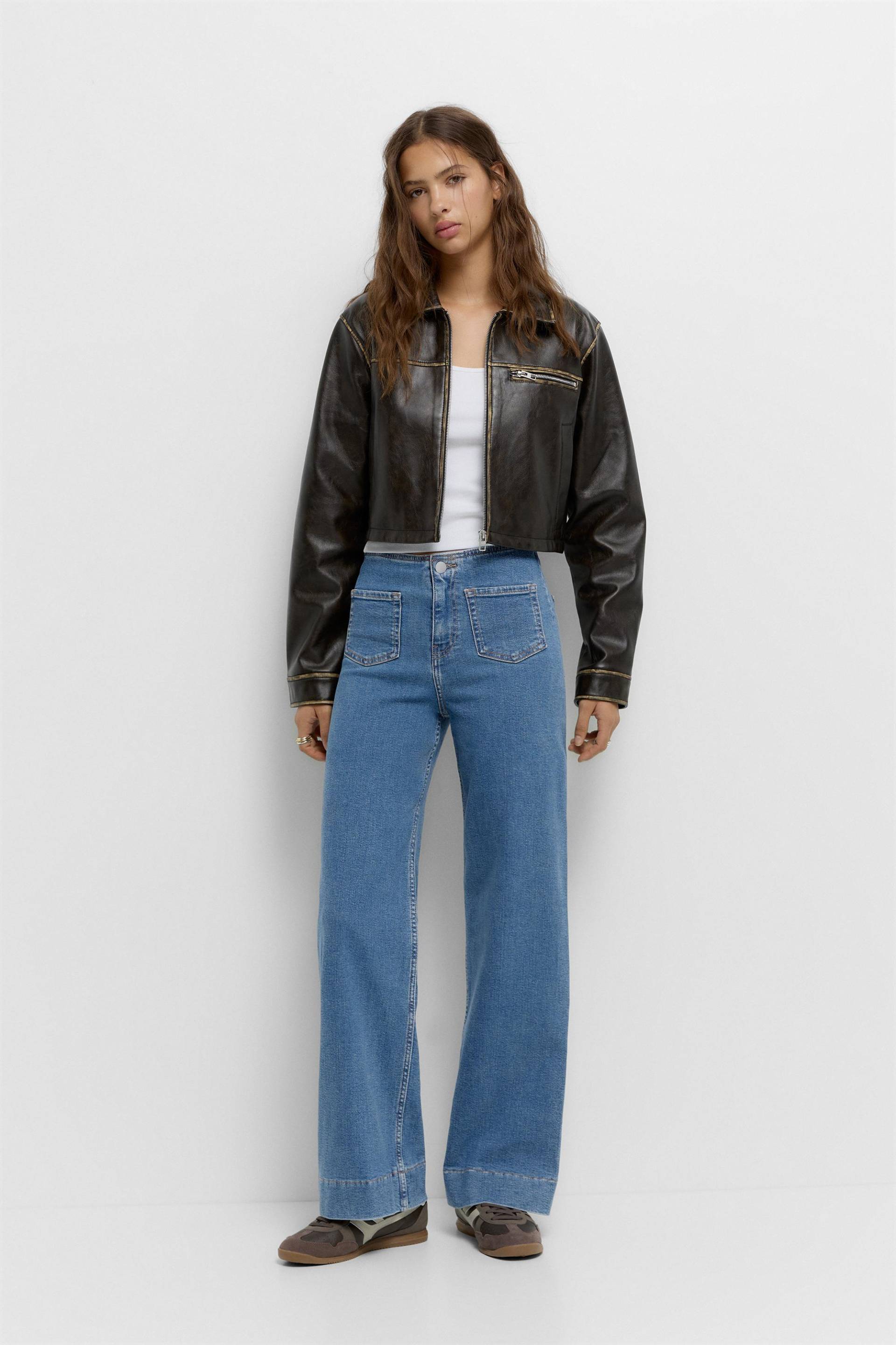 Jeans Weites Bein Mit Aufgenähten Taschen von Pull&Bear