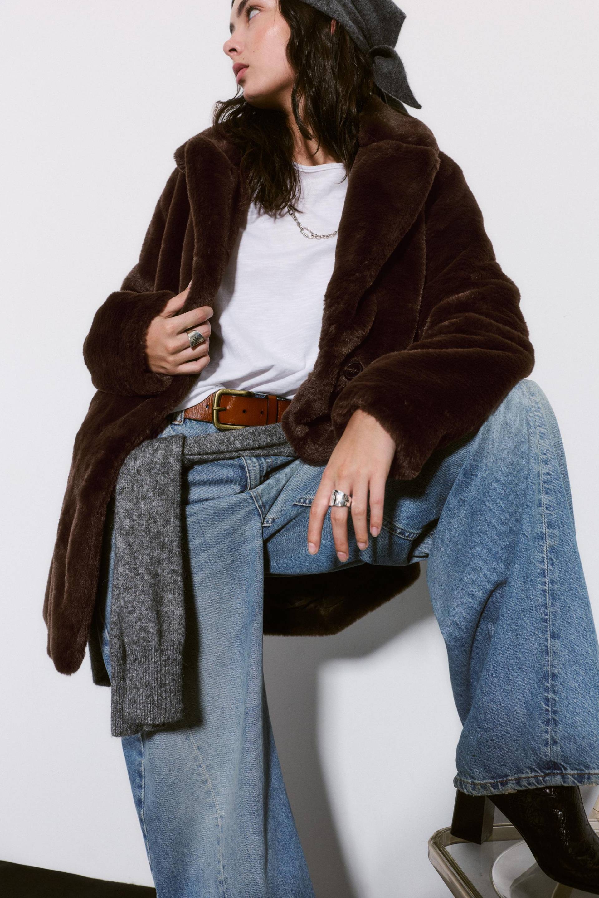 Mantel Aus Kunstfell von Pull&Bear