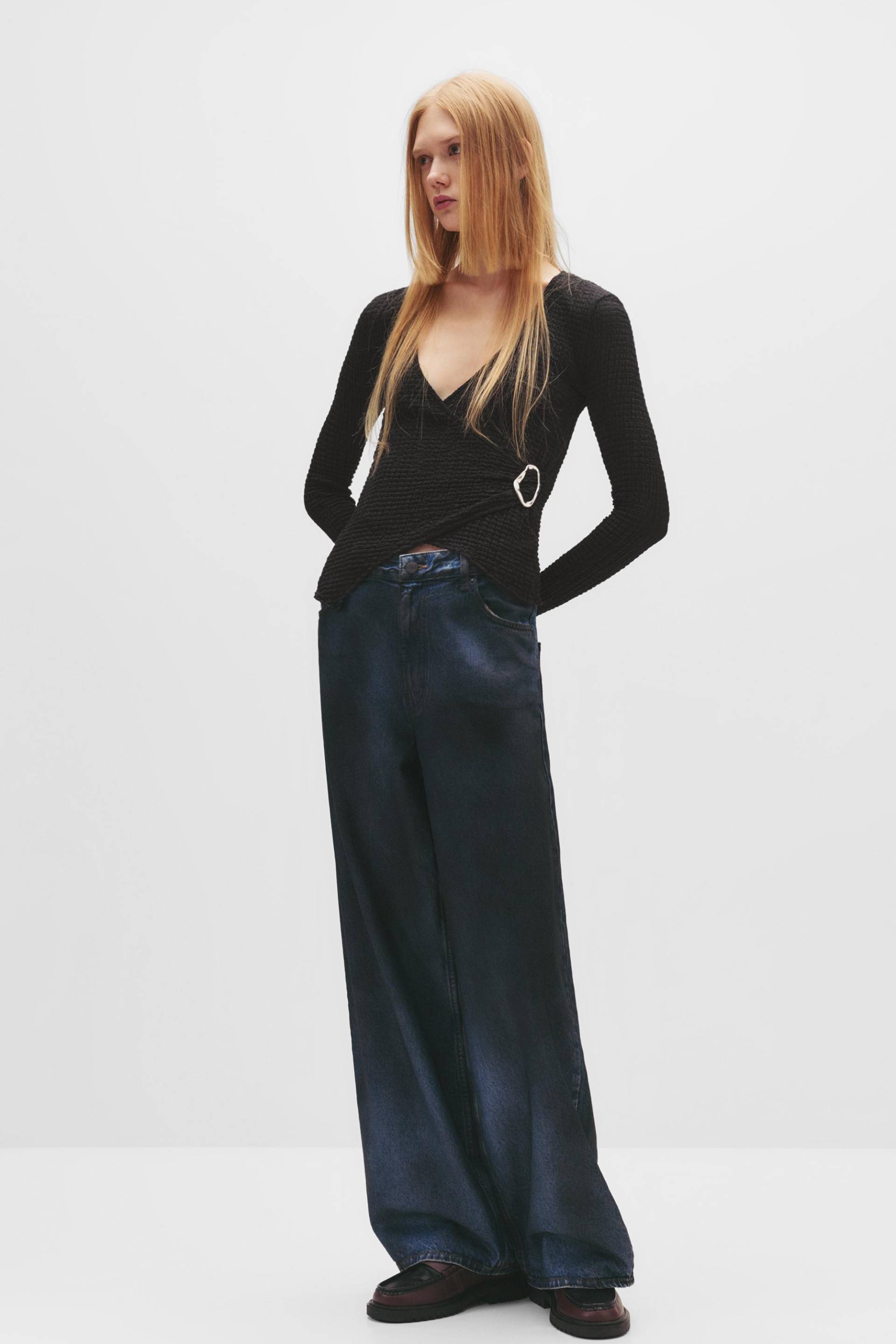 Oberteil Mit Bambula Und Schnalle von Pull&Bear