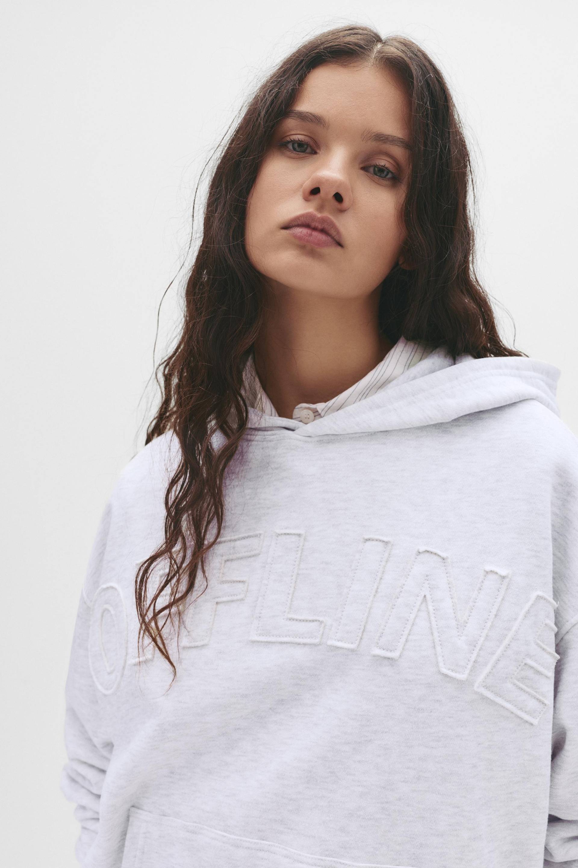 Oversize-Kapuzen-Sweatshirt „Offline“ von Pull&Bear