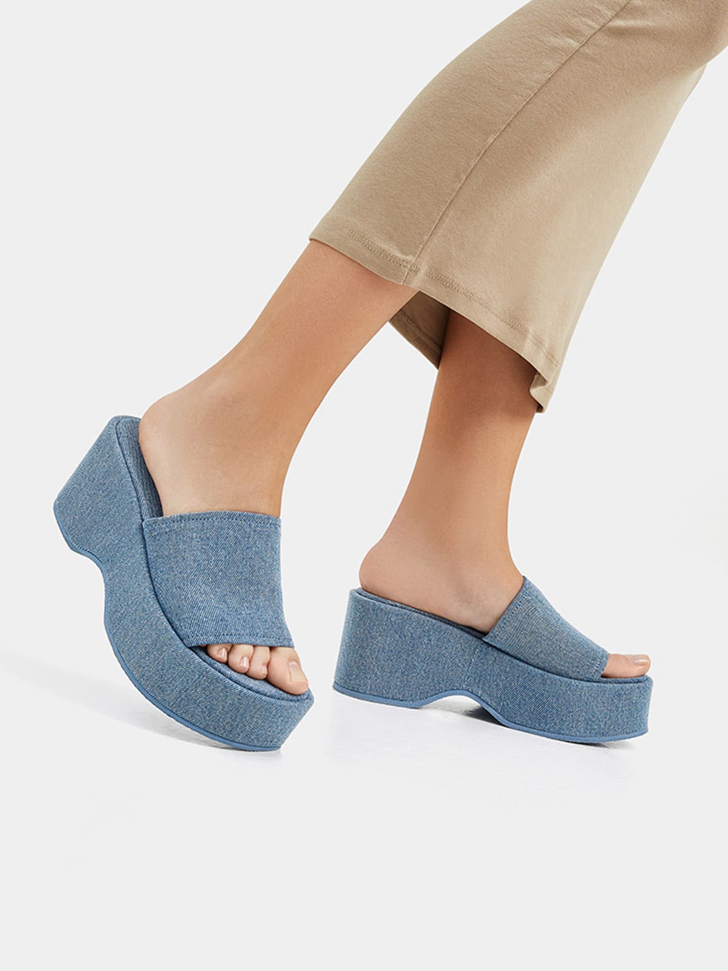 Pantolette von Pull&Bear