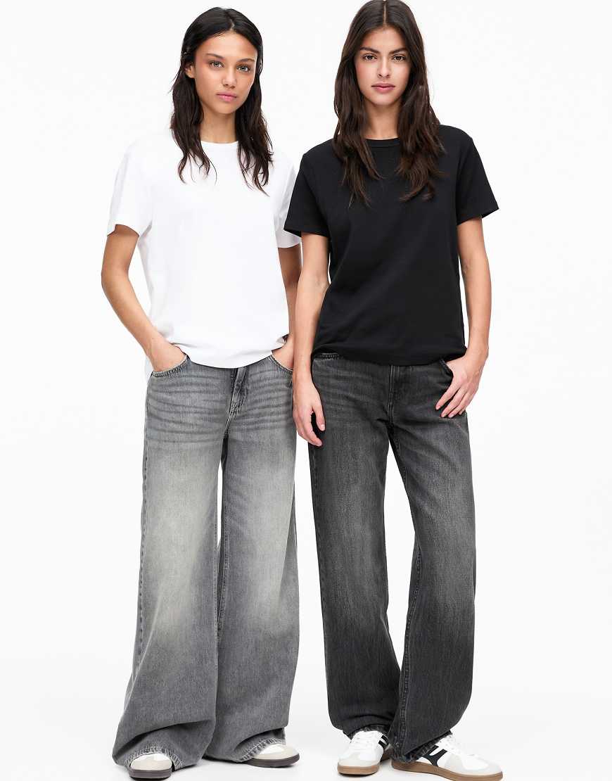 Pull & Bear - 2er-Pack T-Shirts in Schwarz und Weiß-Bunt Pull & Bear - 2er-Pack T-Shirts in Schwarz und Weiß-Bunt von Pull & Bear
