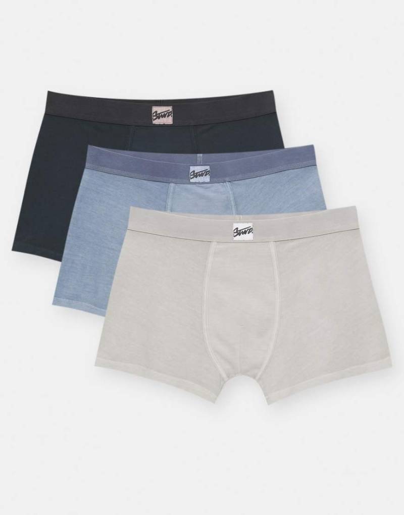 Pull & Bear - 3er-Pack Boxershorts mit verwaschenem Finish in verschiedenen Farben-Bunt von Pull & Bear