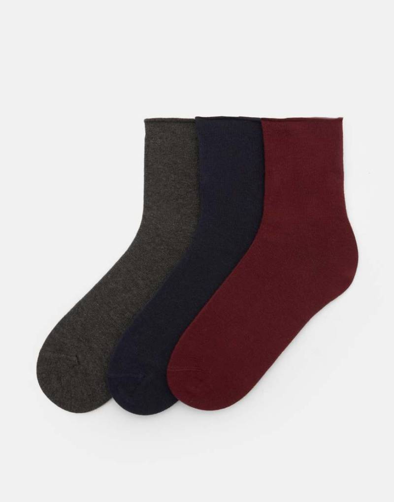 Pull & Bear - 3er-Pack ungesäumte Socken in verschiedenen Farben-Rot von Pull & Bear