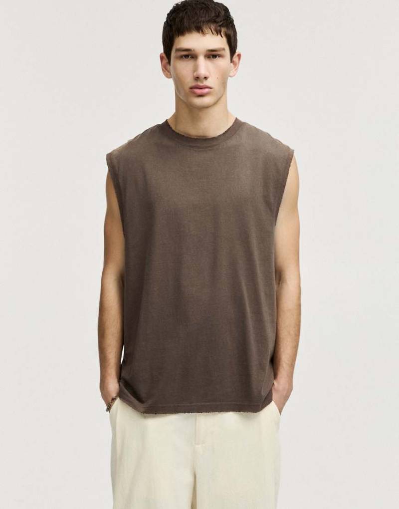Pull & Bear - Ärmelloses T-Shirt in verwaschenem Schokobraun-Brown von Pull & Bear