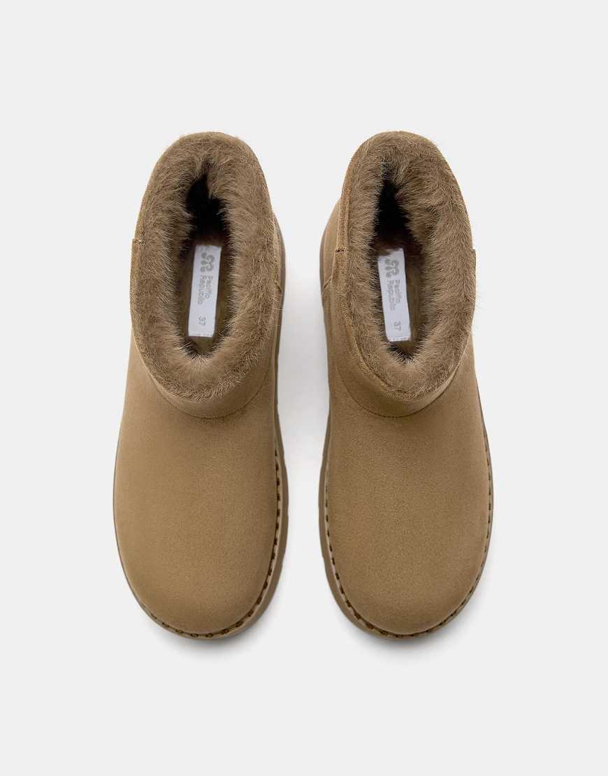 Pull & Bear - Ankle Boots aus Pelz in Braun mit Plateausohle-Brown von Pull & Bear