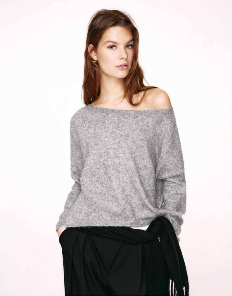 Pull & Bear - Asymmetrisch geschnittener Pullover in meliertem Mittelgrau von Pull & Bear