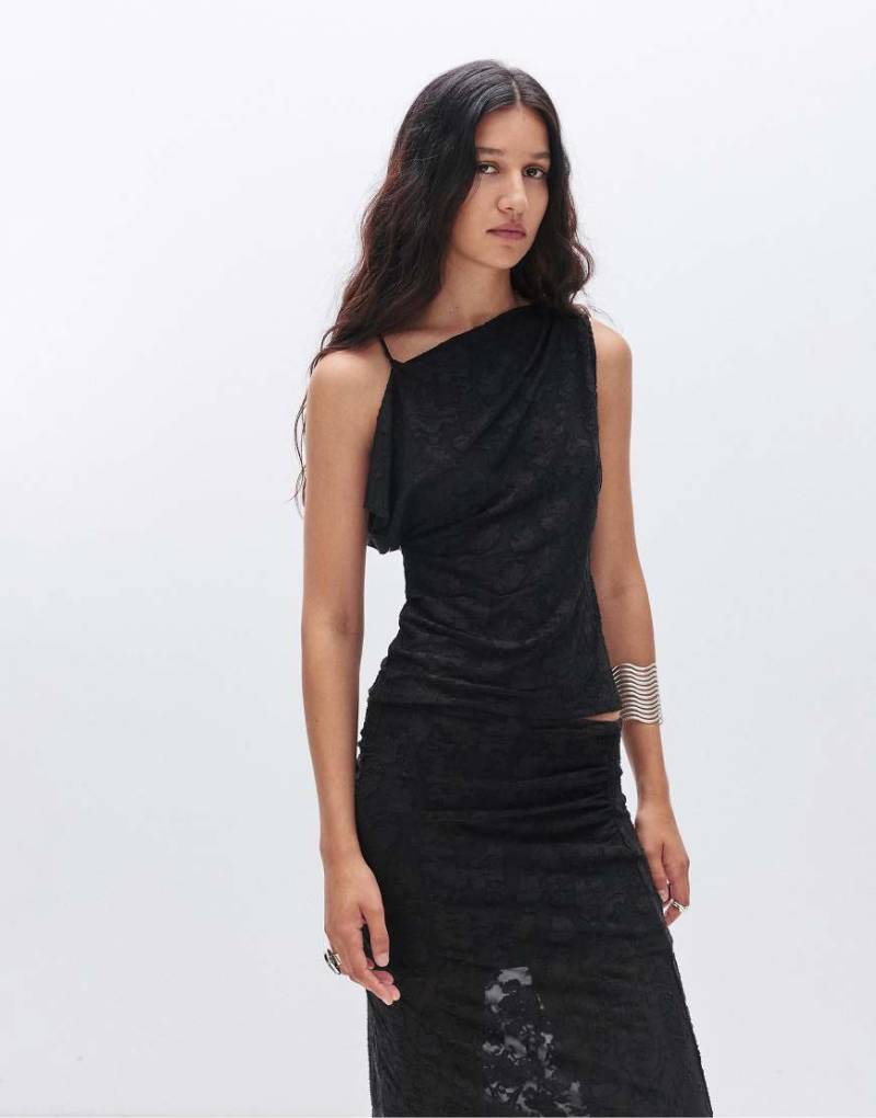 Pull & Bear - Asymmetrisches Camisole-Top in Schwarz von Pull & Bear