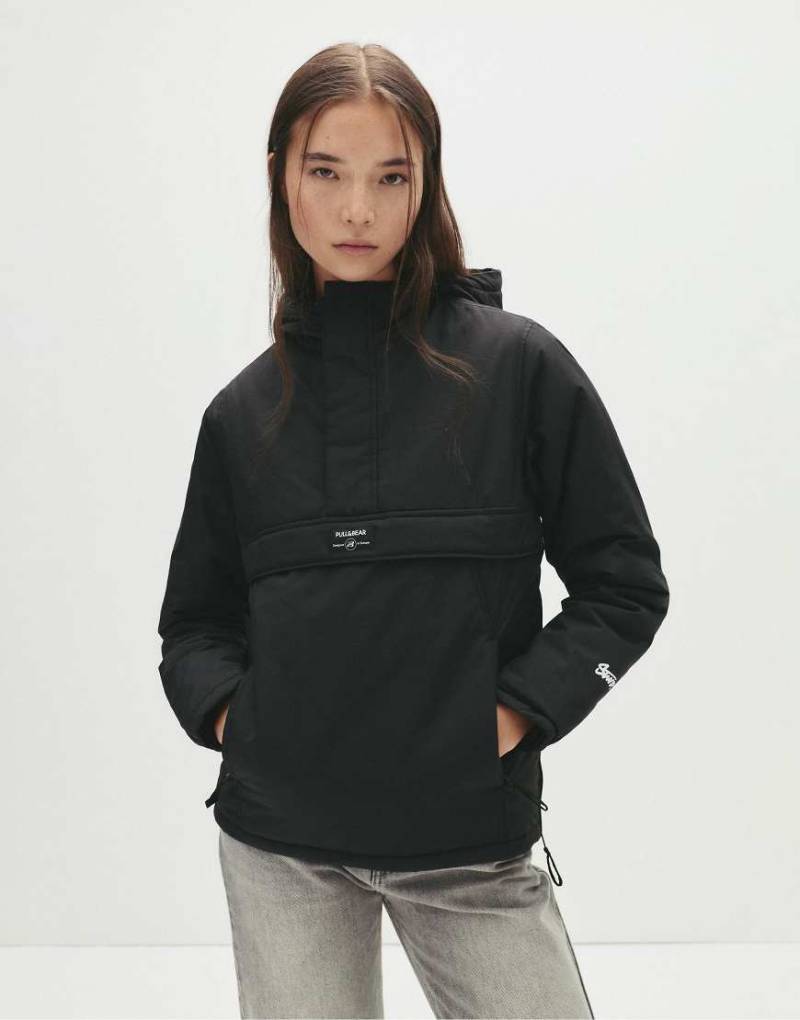 Pull & Bear - Basic-Kapuzenjacke in Schwarz von Pull & Bear