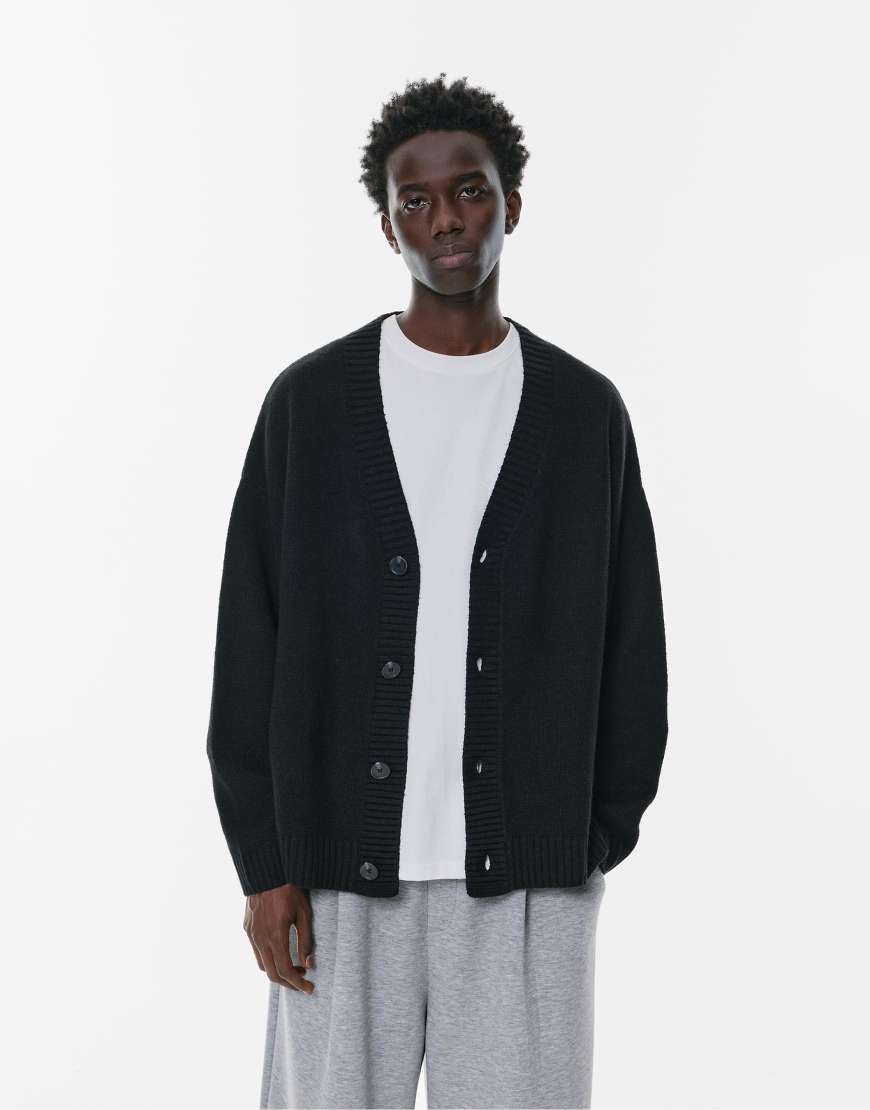 Pull & Bear - Basic-Strickjacke in Schwarz von Pull & Bear