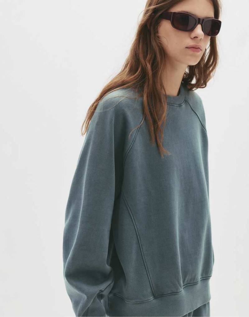 Pull & Bear - Basic-Sweatshirt aus Fleece in Grau von Pull & Bear