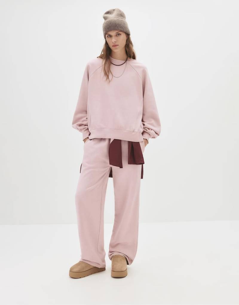Pull & Bear - Basic-Sweatshirt aus Fleece in Rosa von Pull & Bear