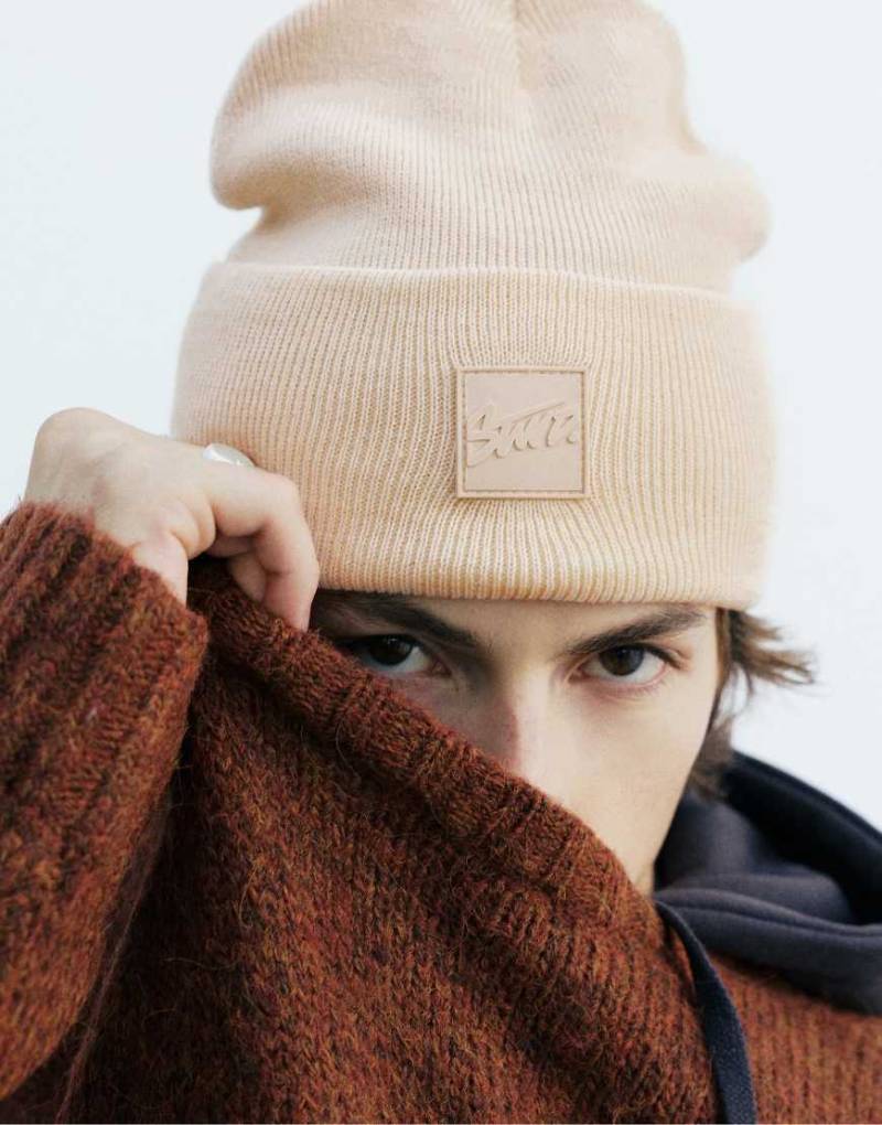 Pull & Bear - Beanie in Wollweiß von Pull & Bear