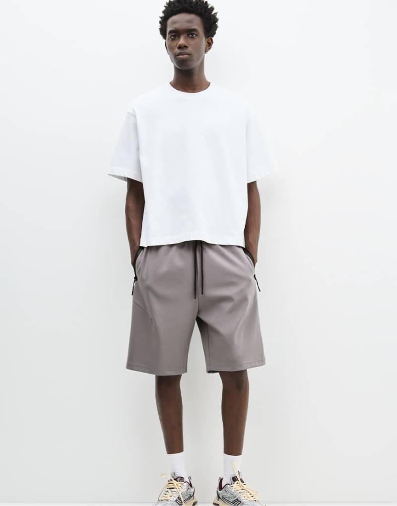 Pull & Bear - Bermuda-Joggingshorts aus Interlock-Stoff in Grau von Pull & Bear