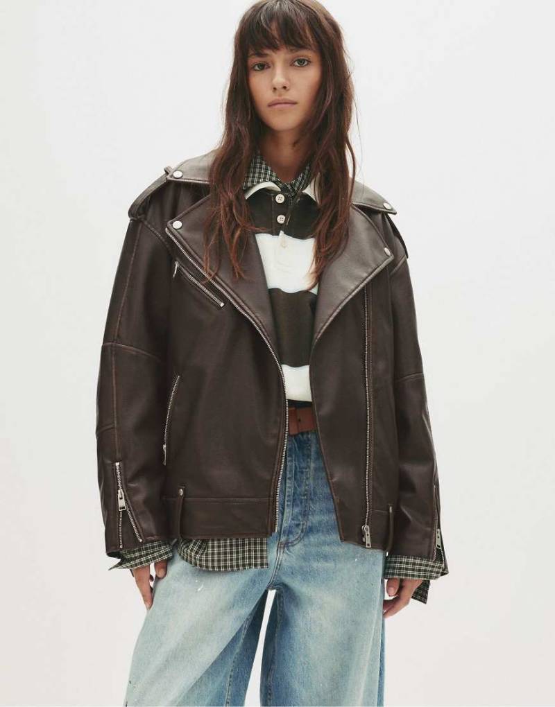Pull & Bear - Bikerjacke aus Kunstleder in Braun-Brown von Pull & Bear