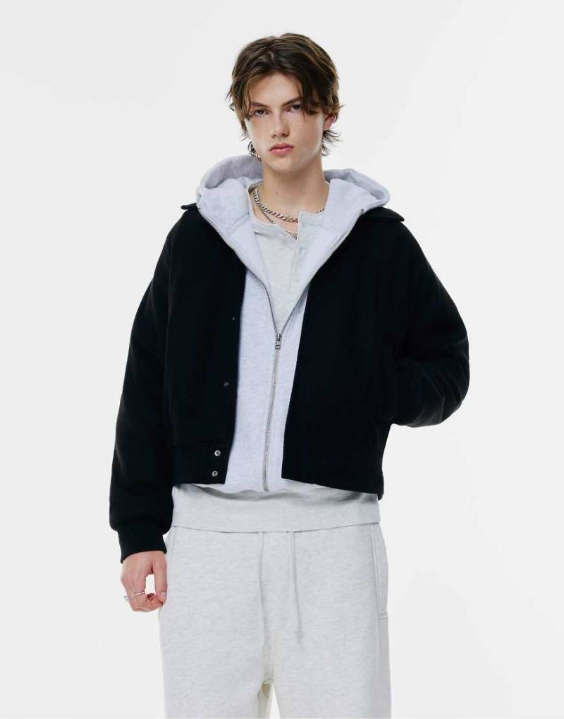 Pull & Bear - Bomberjacke in Schwarz mit Filzstruktur von Pull & Bear