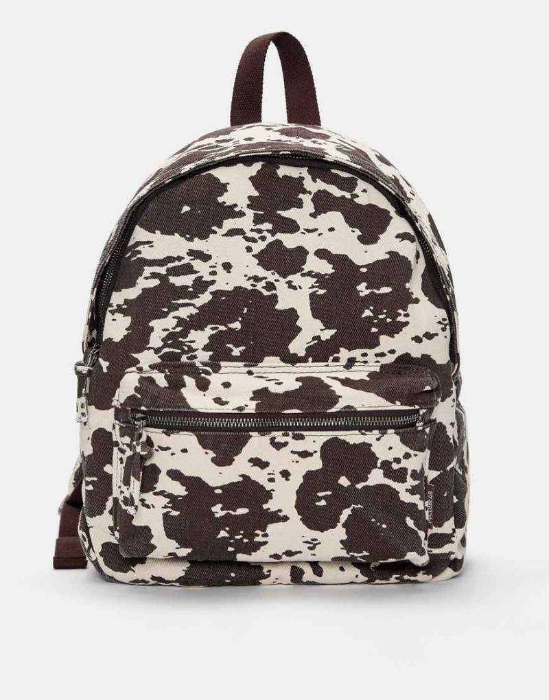 Pull & Bear - Canvas-Rucksack mit braunem Kuhflecken-Muster-Brown von Pull & Bear
