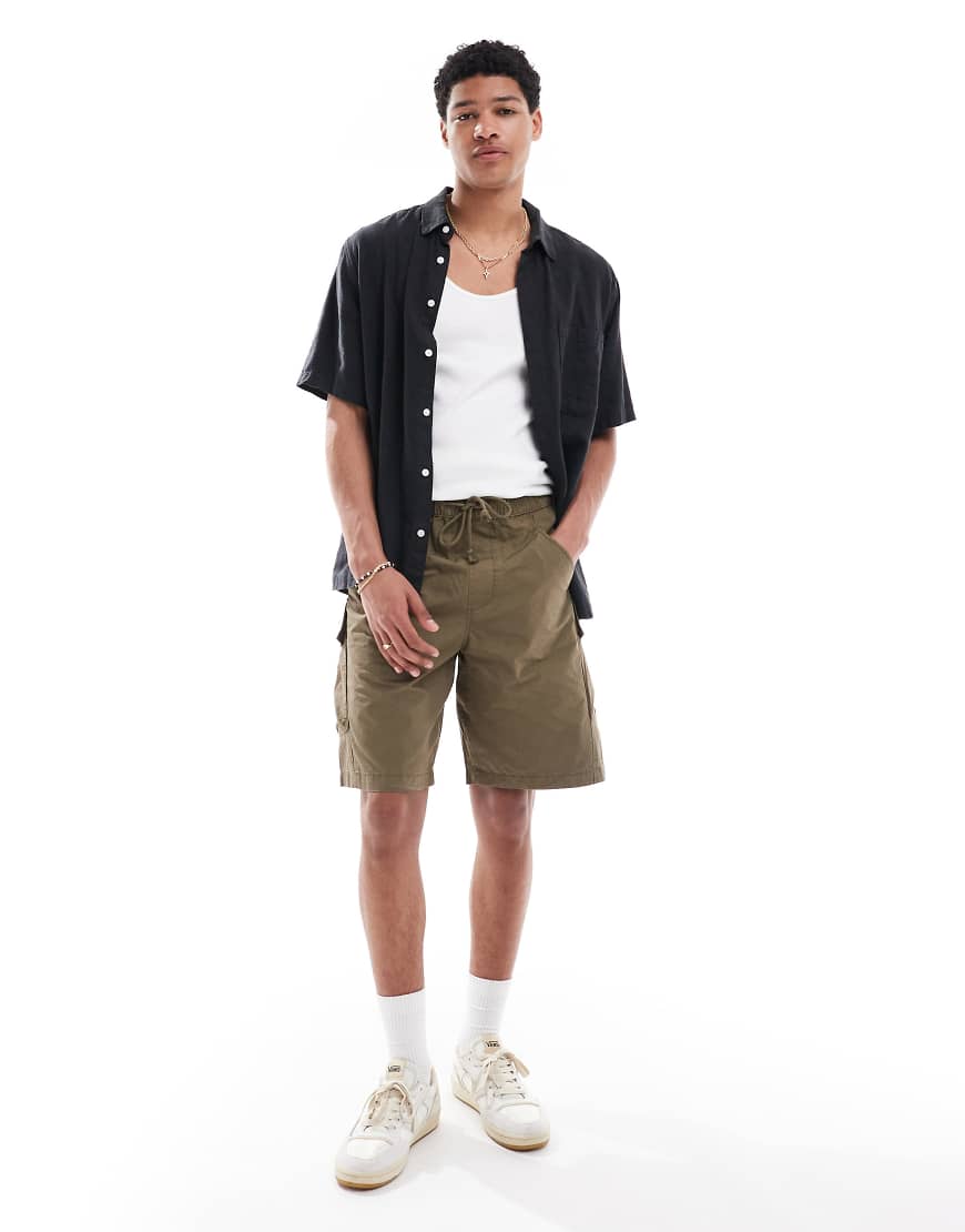 Pull & Bear - Cargo-Shorts in Khaki-Grün von Pull & Bear