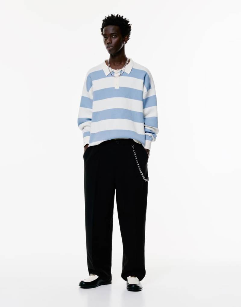 Pull & Bear - Chinohose in Schwarz mit Abnähern von Pull & Bear