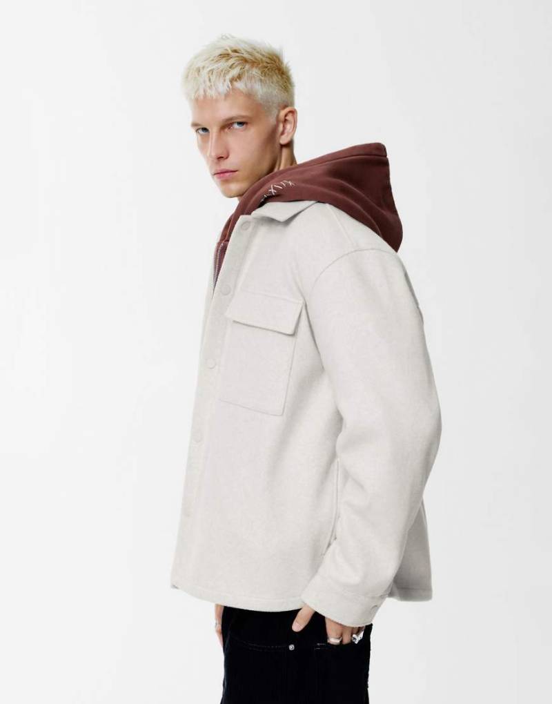 Pull & Bear - Cloth - Hemdjacke in Wollweiß mit Taschen von Pull & Bear