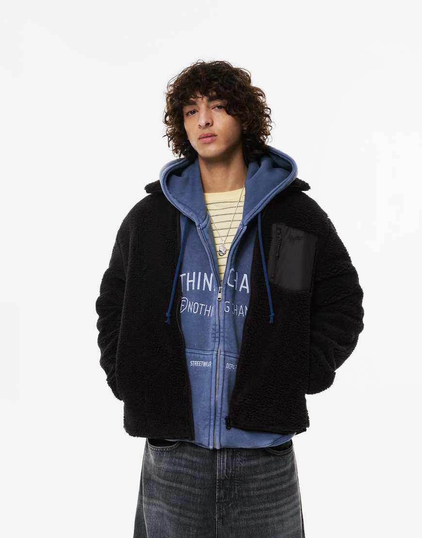 Pull & Bear - Combined - Jacke aus Kunstlammfell in Schwarz von Pull & Bear
