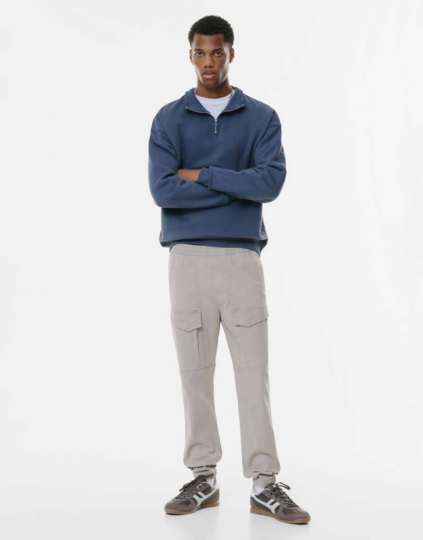 Pull & Bear - Comfort - Cargohose in Grau von Pull & Bear