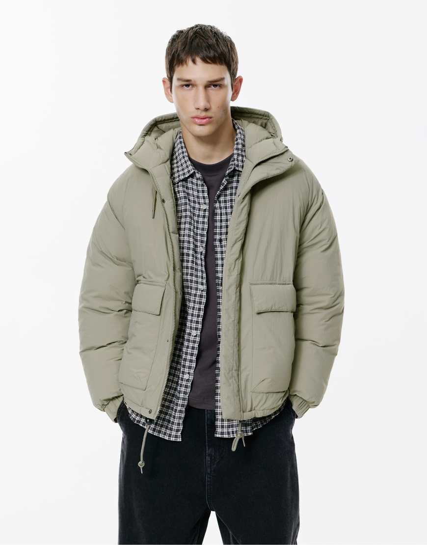 Pull & Bear - Cropped-Pufferjacke in Grün von Pull & Bear