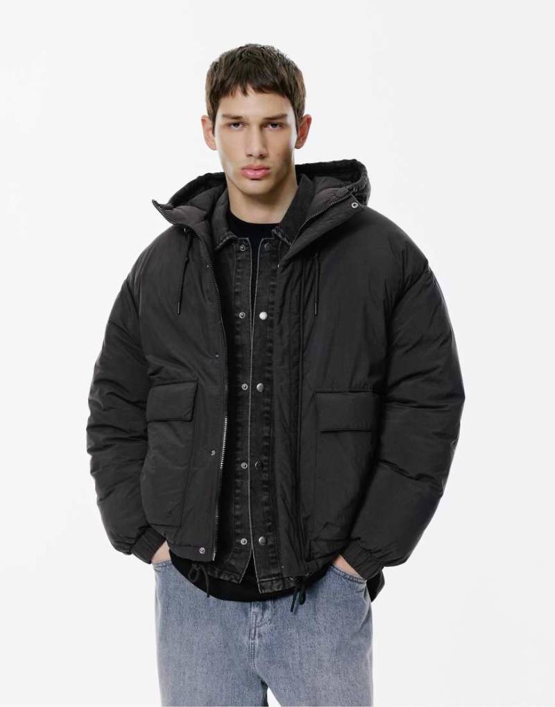 Pull & Bear - Cropped-Pufferjacke in Schwarz von Pull & Bear