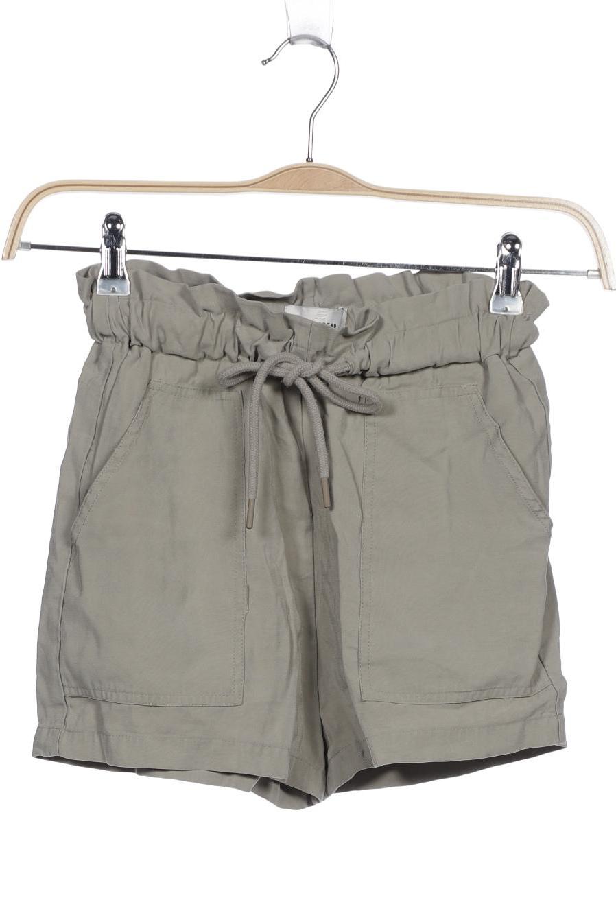 Pull & Bear Damen Shorts, hellgrün von Pull & Bear