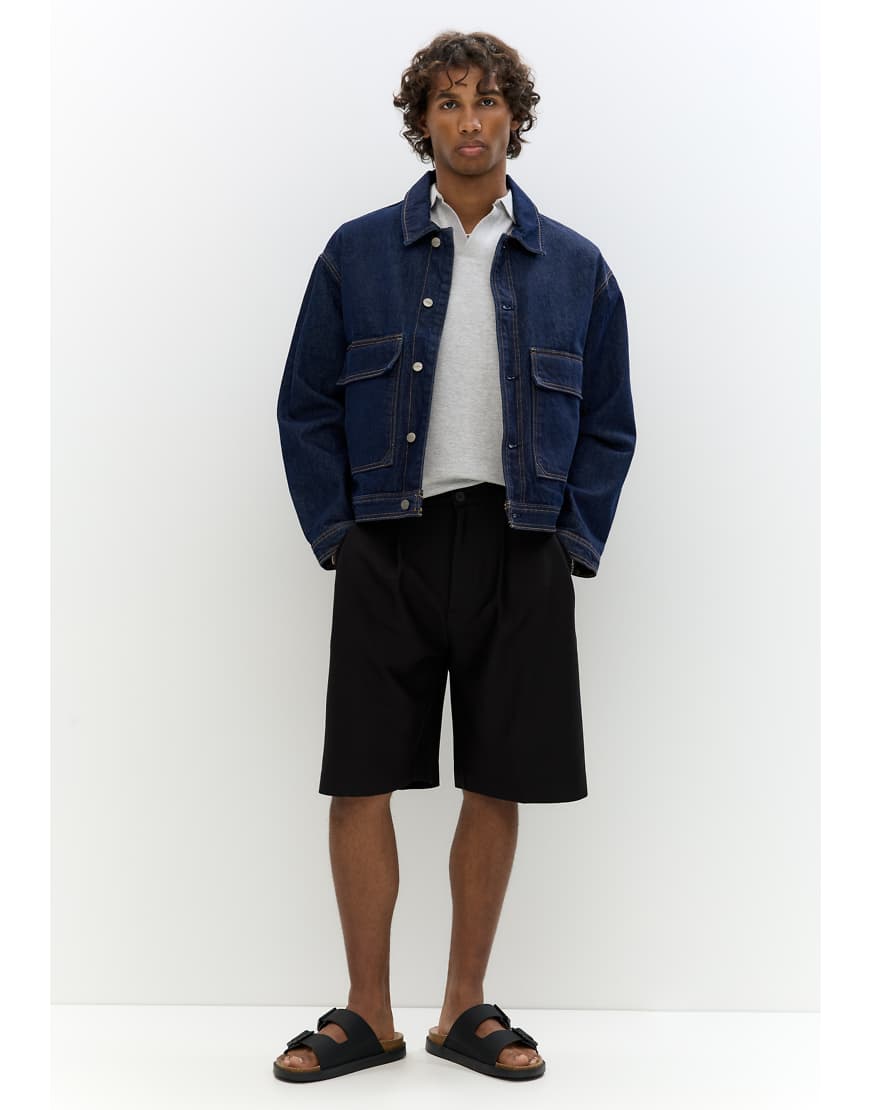 Pull & Bear - Elegante, schmal geschnittene Shorts in Schwarz von Pull & Bear