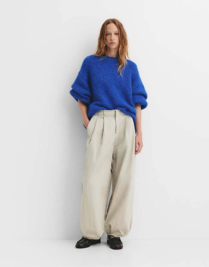 Pull & Bear - Elegante Hose in Beige mit Abnähern-Neutral von Pull & Bear