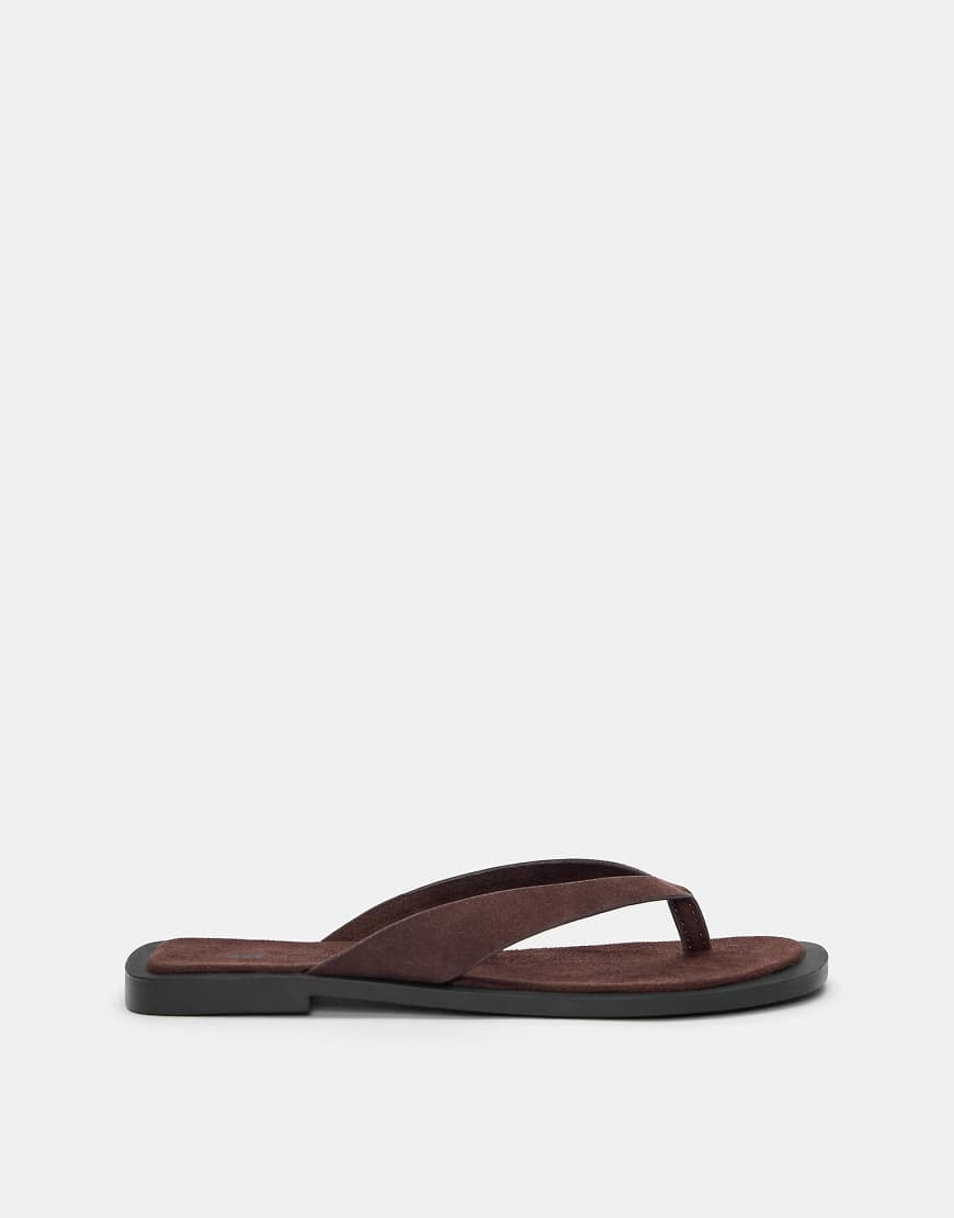 Pull & Bear - Flache Sandalen in Braun von Pull & Bear
