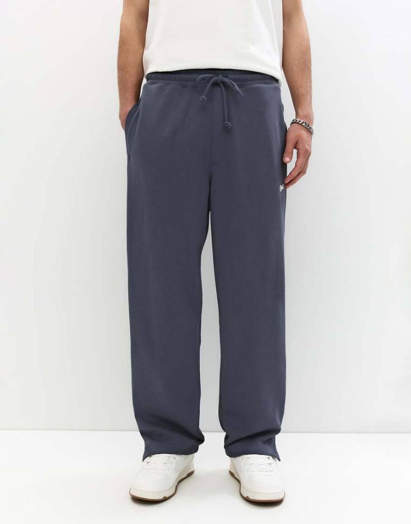 Pull & Bear - Fleece-Trainingshose in Dunkelblau von Pull & Bear