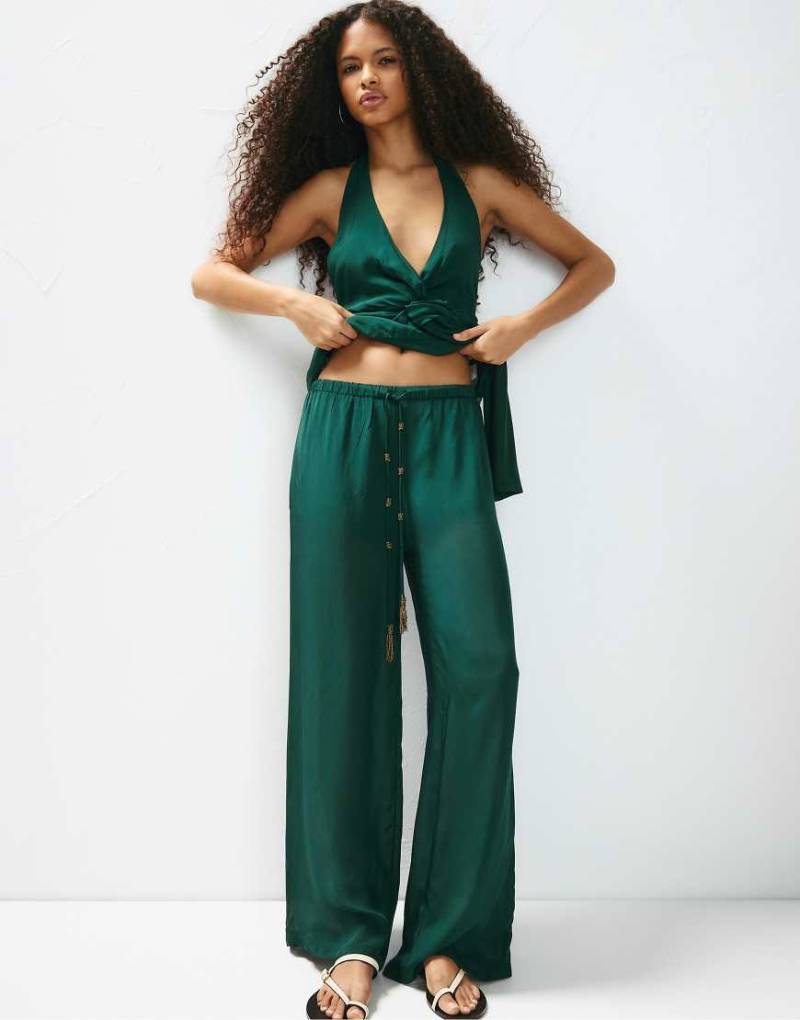 Pull & Bear - Fließende Jogginghose in Grün von Pull & Bear