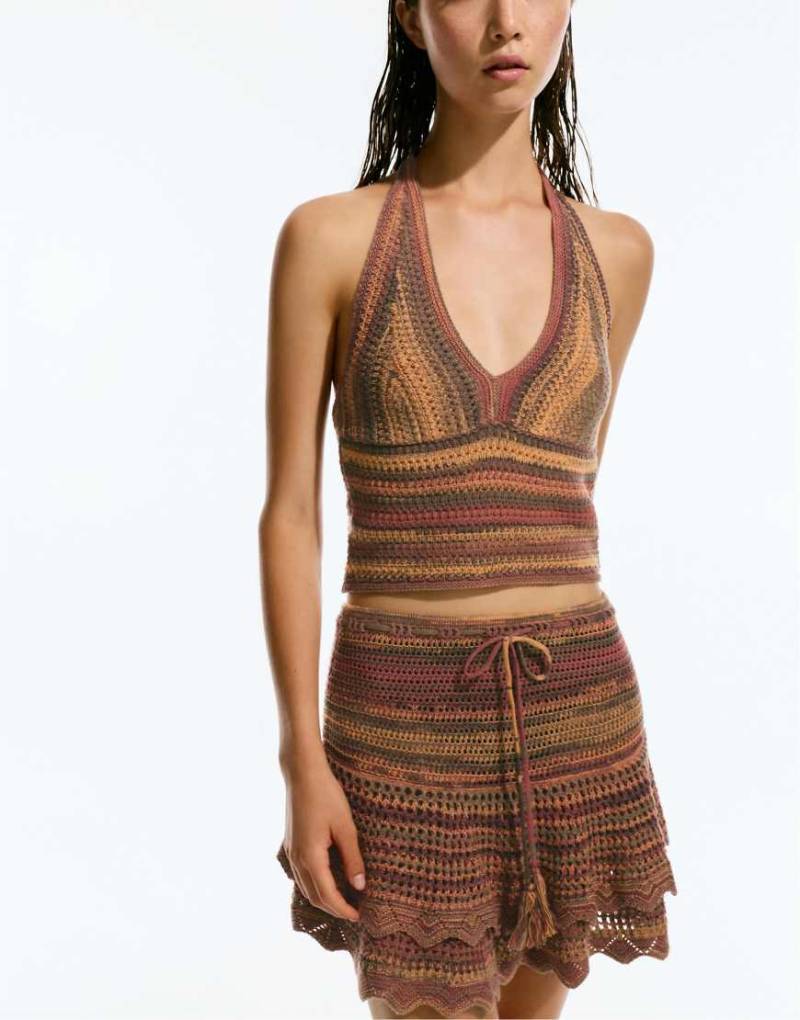 Pull & Bear - Gehäkelter Minirock in Terrakotta mit Rüschen-Orange von Pull & Bear