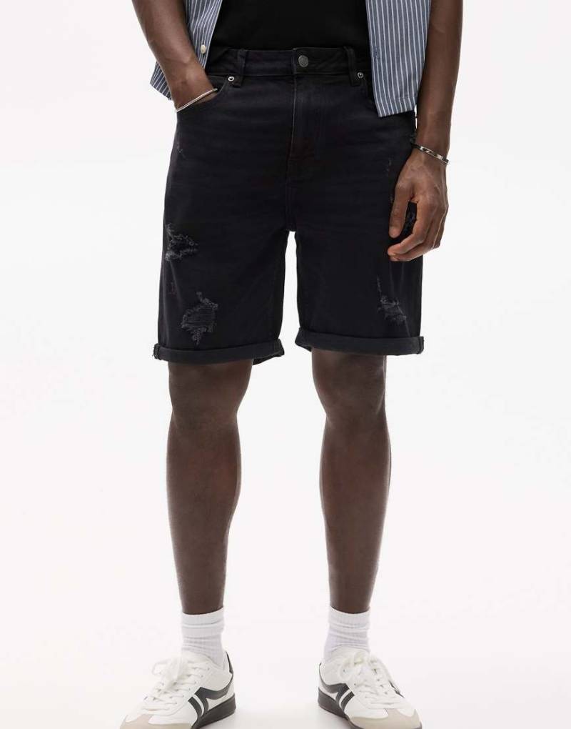 Pull & Bear - Gerippte Bermuda-Jeansshorts in Schwarz mit schmalem Schnitt von Pull & Bear