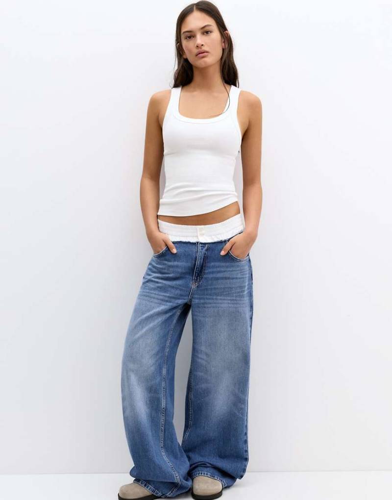 Pull & Bear - Geripptes Tanktop in Weiß von Pull & Bear