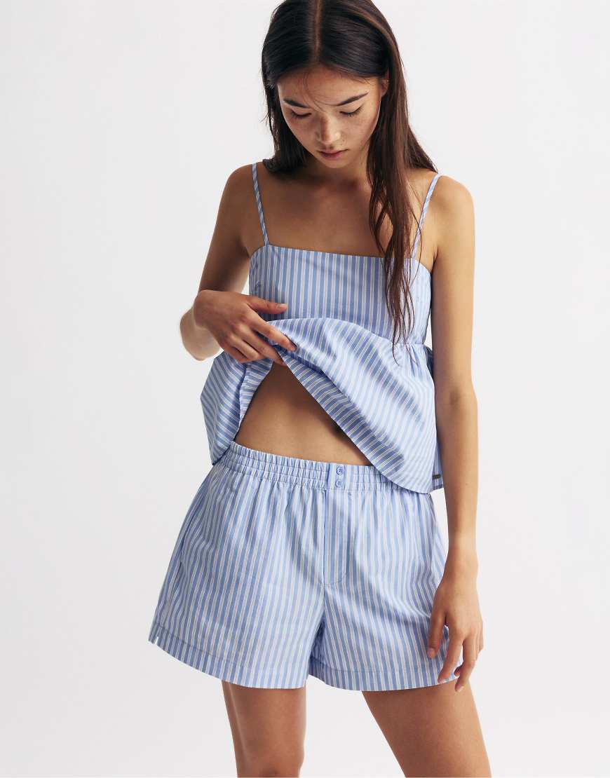 Pull & Bear - Gestreifte Popeline-Shorts in Blau von Pull & Bear