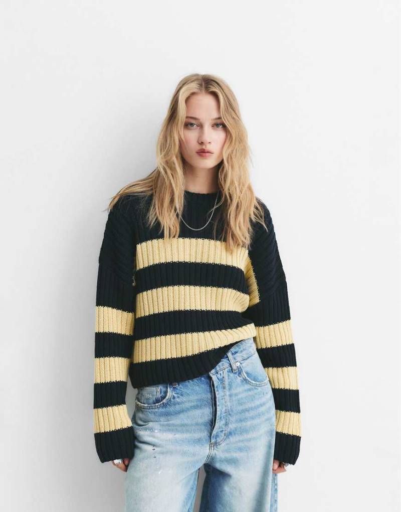 Pull & Bear - Gestreifter Pullover in Marineblau von Pull & Bear