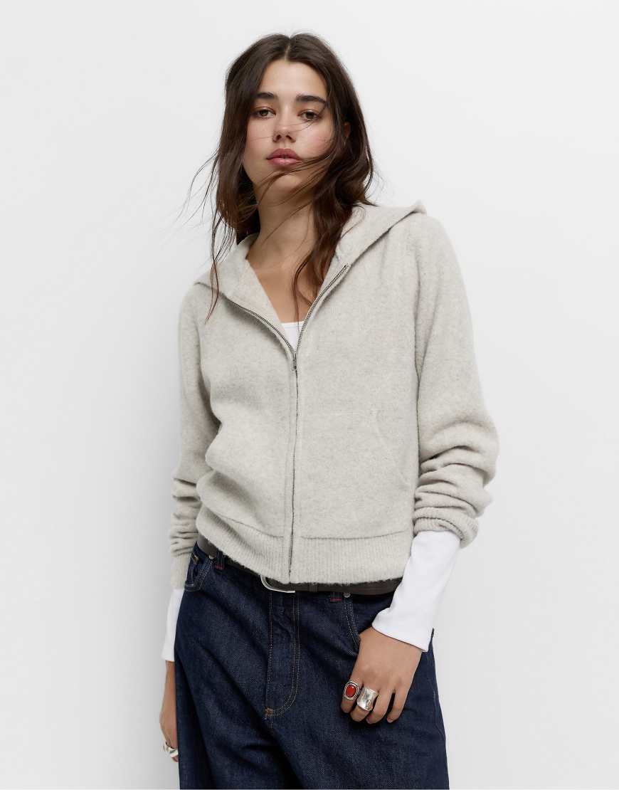 Pull & Bear - Gestrickte Kapuzenjacke in Beige-Neutral von Pull & Bear